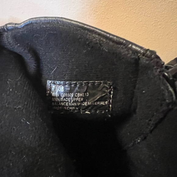 Born B.O.C Boots - Picture 3 of 3